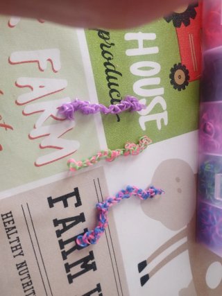 Pulseras de gomas hechas a mano