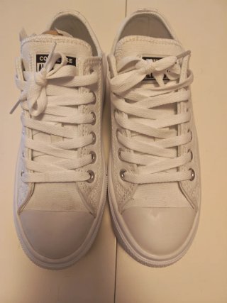 Zapatillas Converse Blancas Bajas. Talla 37 grande