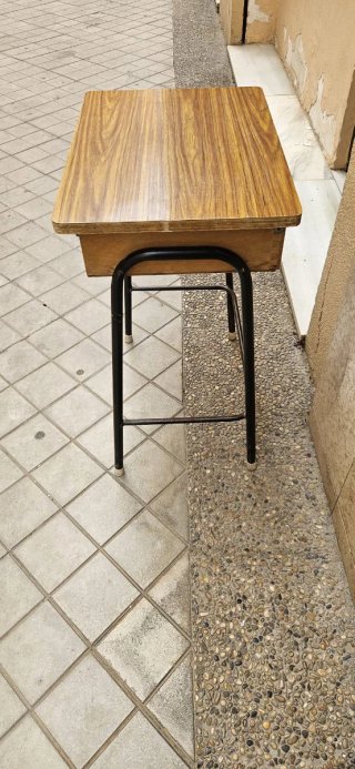 Pupitre escolar vintage madera y metal