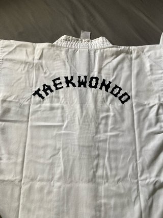 Kimono Taekwondo infantil 150cm+2 cinturones regal