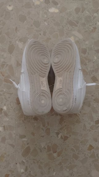 Nike Air Force 1 Triple White