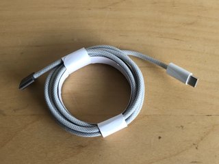 Cable USB-C a MagSafe 3 Apple Space Gray