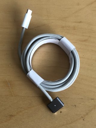 Cable USB-C a MagSafe 3 Apple Space Gray