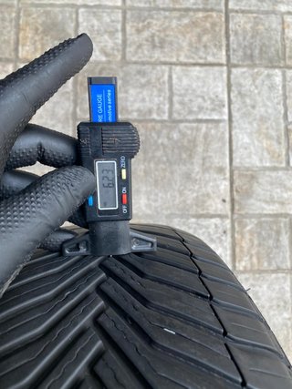 1 Neumático 205/60 R16 MICHELIN