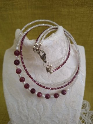 Collana 3 fili granato naturale perle