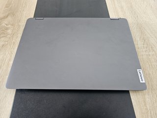 Portátil Lenovo 2 en 1 16GB RAM 512GB SSD