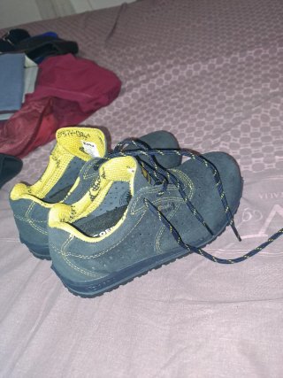 Zapatillas de trabajo mujer negras y amarillas
