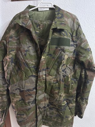 Uniforme campaña boscoso pixelado frío