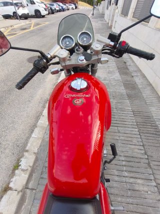 Royal Enfield Continental GT - Roja