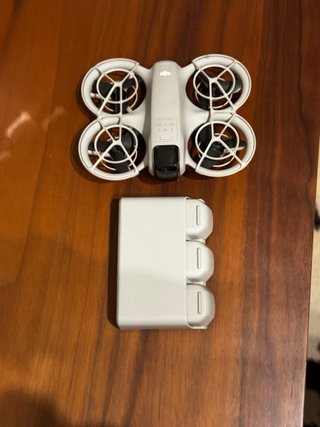 Dron DJI Neo