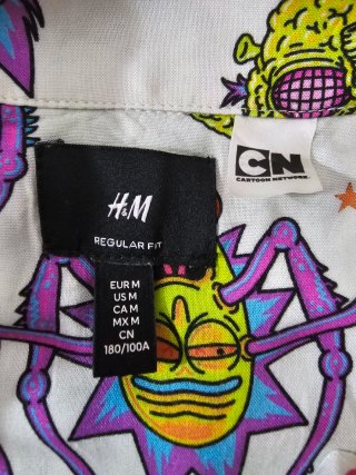 Camisa Rick y Morty H&M Talla M Viscosa