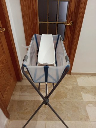 Bañera Stokke Flexi Bath con soporte