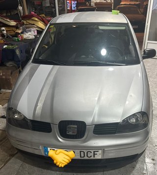 SEAT Arosa 2004