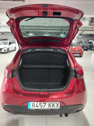 Mazda 2 2017