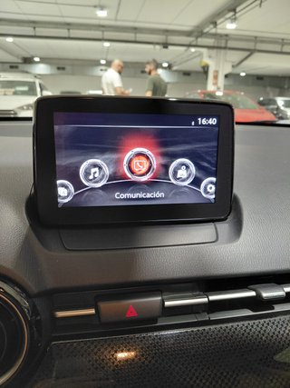 Mazda 2 2017