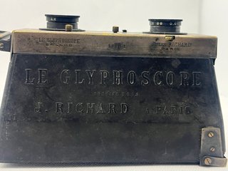 Cámara Estereoscópica J. Richard Le glyphoscope