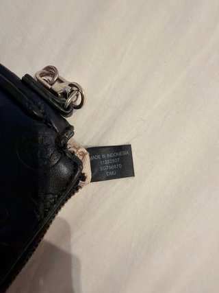 Bolso Guess negro con cadena, originak
