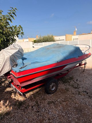 Embarcación de recreo de 4,30 m con motor 70CV