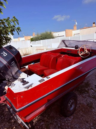 Embarcación de recreo de 4,30 m con motor 70CV