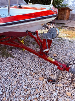 Embarcación de recreo de 4,30 m con motor 70CV