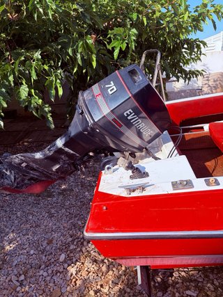 Embarcación de recreo de 4,30 m con motor 70CV
