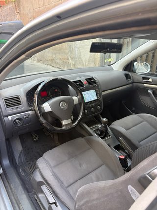 Volkswagen Golf 2005