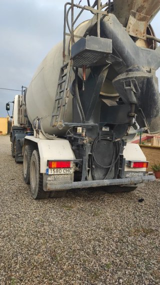 Camión Hormigonera Renault Kerax 370