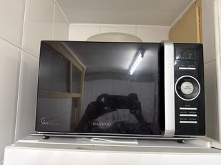 Microondas Daewoo Negro
