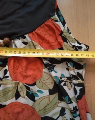 Vestido floral M/L con detalle de bolitas