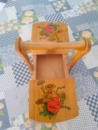 Costurero madera antiguo flores años 80