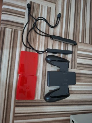 Nintendo Switch OLED Blanca y Negra