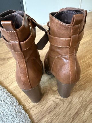 Botines tacón alto Anna Field marrones