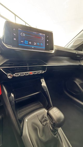 Peugeot 208 2022