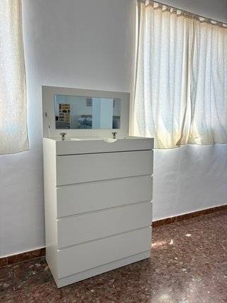 Nueva comoda super barata con espejo
