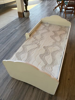 Cama infantil 160x80 con cajón y barrera.