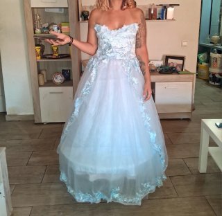 Vestido divino de fiesta con flores 55€sin cam cam