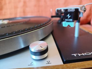 Tocadiscos Thorens