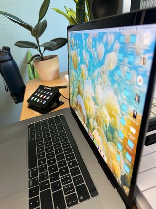 MacBook Pro 15 2019 Argento