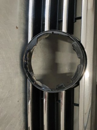 CALANDRA DELANTERA CENTRAL VW PASSAT B7 CROM