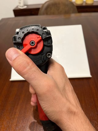 Pistola Neumática 1/2.  Ligera, material composite