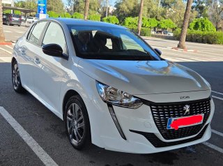 Peugeot 208 2022