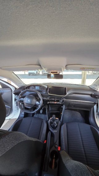 Peugeot 208 2022
