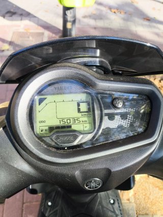 Yamaha Ray ZR 125 Scooter Negra