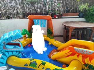 Piscina hinchable Intex con tobogán