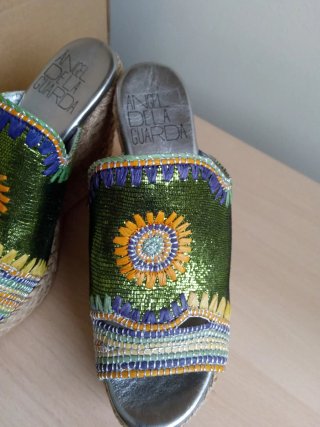 Sandalias cuña multicolor talla 37