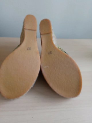 Sandalias cuña multicolor talla 37
