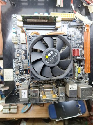 Placa Base Mini GiGames