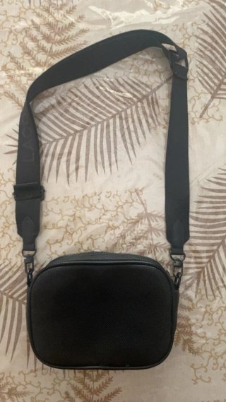 Riñonera Lacoste Negra