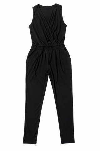 Mono negro elegante