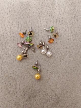 Set da 8 paia orecchini da donna